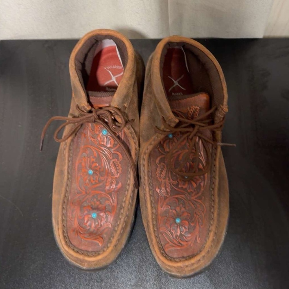 Twisted x’s Brown Leather women’s Shoes